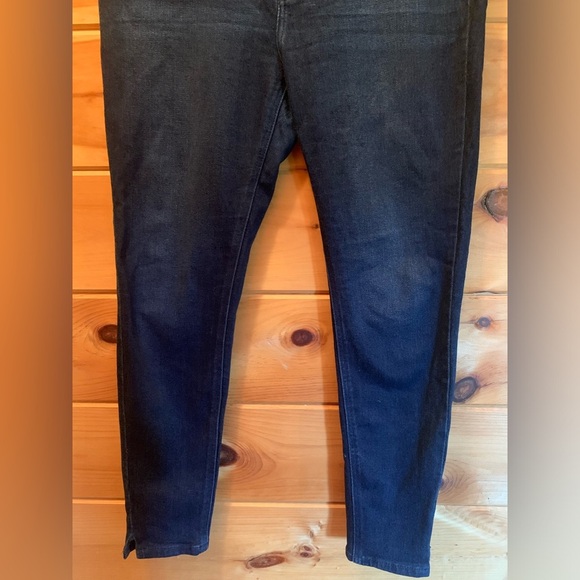 Women’s dark wash Kancan made for Maurice’s stretchy and soft jeans size 31. - Picture 3 of 14